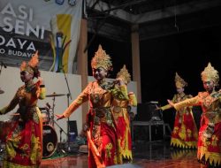 Meski Diguyur Hujan, Begawi Budaya 2025 Tetap Semarak dan Jadi Ajang Kolaborasi Seniman Metro